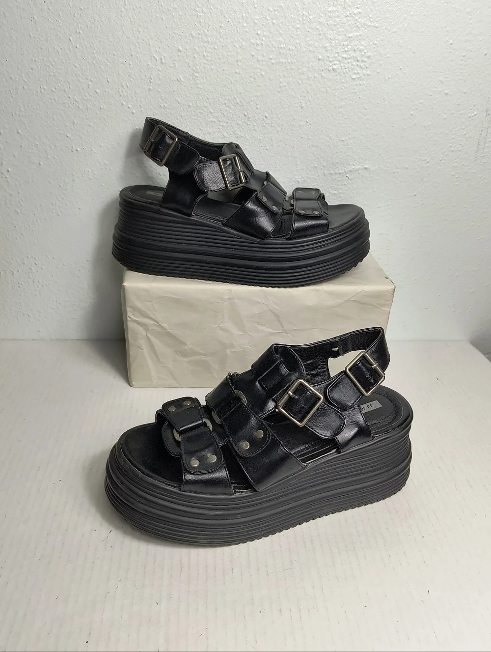 Miss Carol 38/7.5  Fisherman Buckle Platform Sandals Shoes